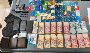 Detienen a tres hombres acusados de pertenecer a banda dedicada al fraude financiero en Santiago