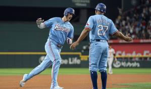 Heim jonronea y Heaney tiene sólida salida en triunfo de Rangers
