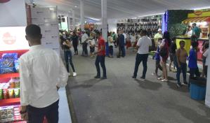 Instituciones públicas recibieron a cientos de personas en Expo Amaprosan 2024