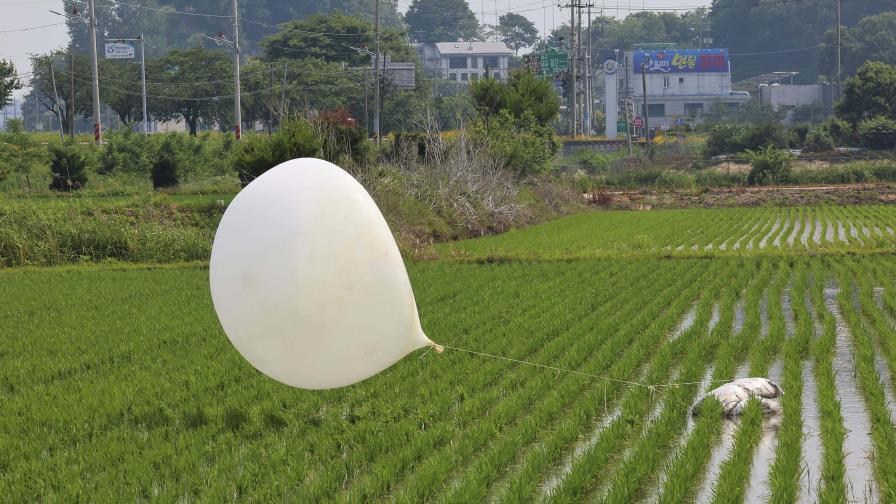 Corea del Norte vuelve a enviar globos con basura hacia Corea del Sur