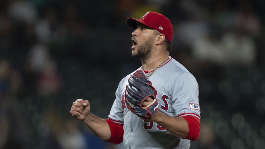 El dominicano Carlos Estévez salvó el partido en triunfo 3-1 de Angelinos ante Marineros