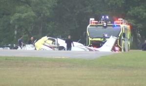 Dos muertos al estrellarse un avi&oacute;n peque&ntilde;o tras despegar del aeropuerto de Long Island