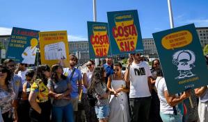 Los m&eacute;dicos portugueses hacen huelga de 48 horas por mejores salarios