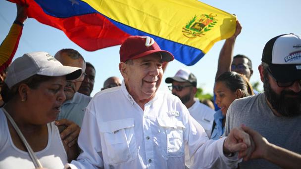 González Urrutia ofrece a opositora Machado el cargo que ella desee en eventual gobierno