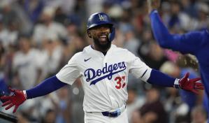 Teoscar Hernández conecta jonrón, remolca tres y Dodgers derrotan 3-2 a Gigantes