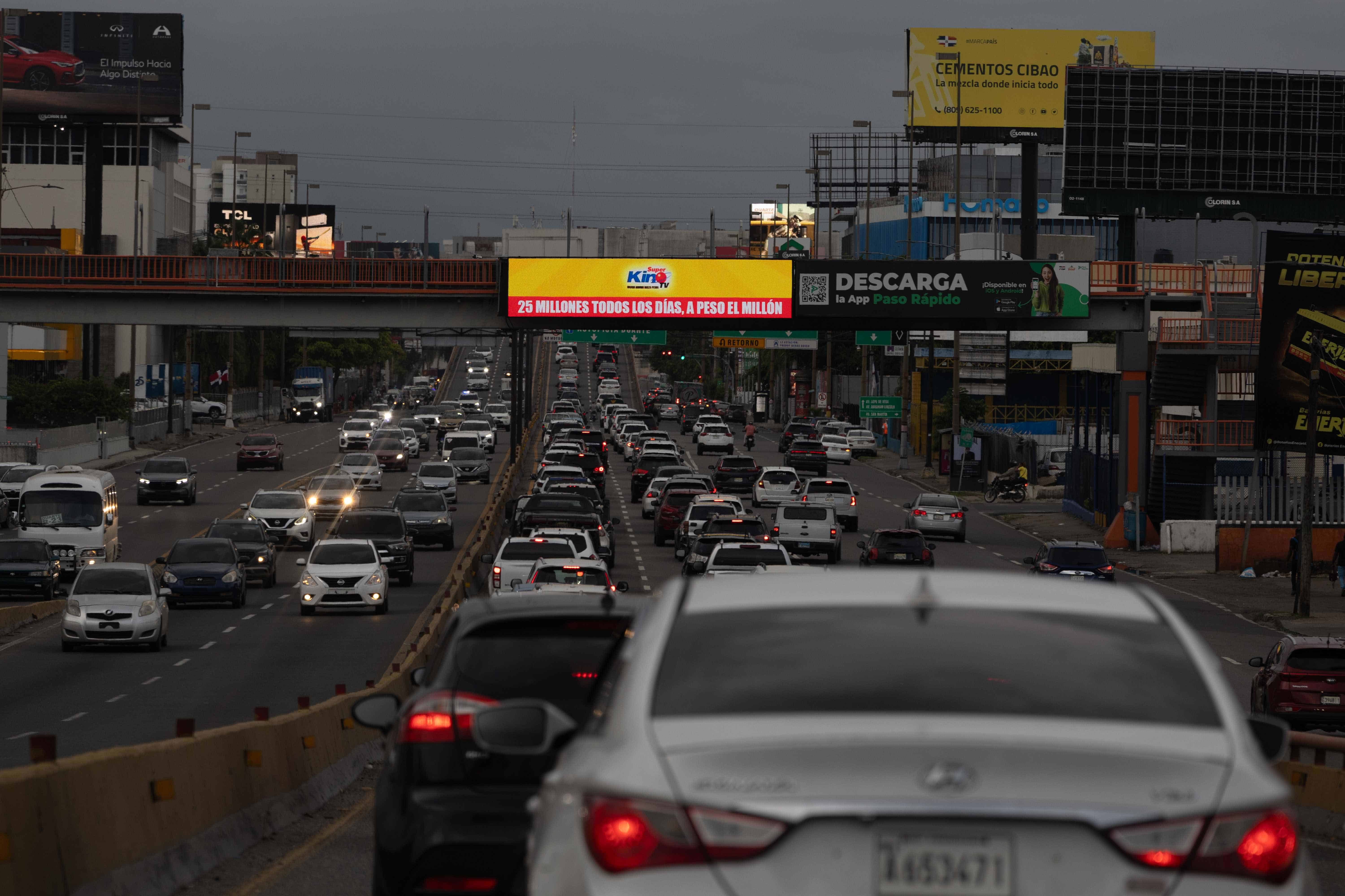 Avenida John F. Kennedy.