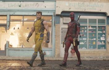 “Deadpool & Wolverine” es una buena película de superhéroes