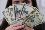 El dinero en efectivo sobrevive en EEUU gracias a la inmigración ilegal y al coste de tarjetas El dinero en efectivo sobrevive en EEUU gracias a la inmigración ilegal y al coste de tarjetas