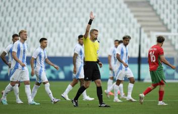 Se reanuda el partido Argentina-Marruecos con 1-2 a puerta cerrada