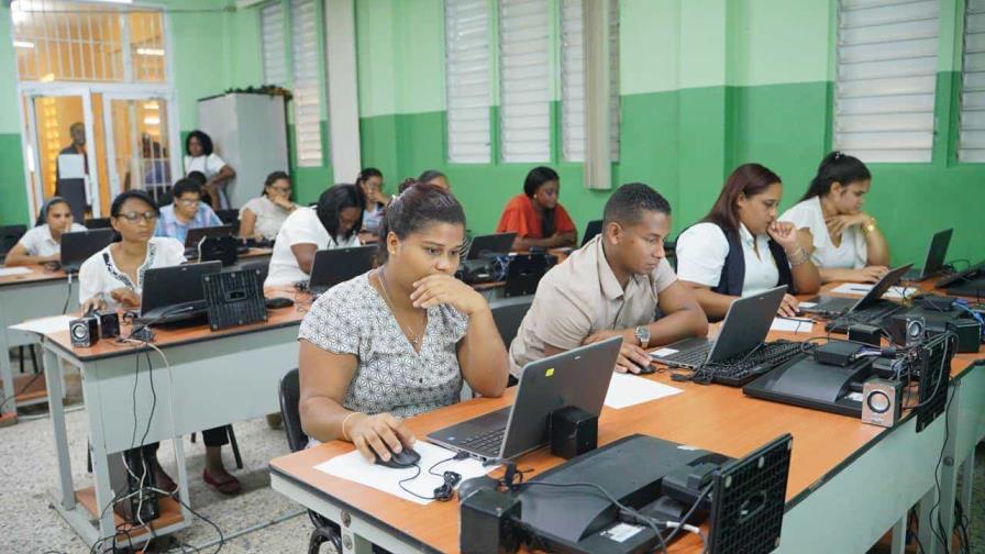 ¡Atención maestros! Ya pueden conocer los resultados de Concurso de Oposición Docentes 2024