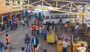 Desalojan buhoneros de la parte norte del kilómetro 9 de la autopista Duarte