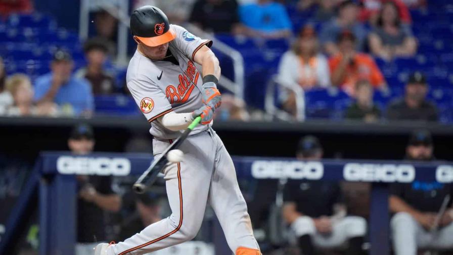 Sencillo de Mountcastle rescata triunfo de Orioles en la décima ante Marlins