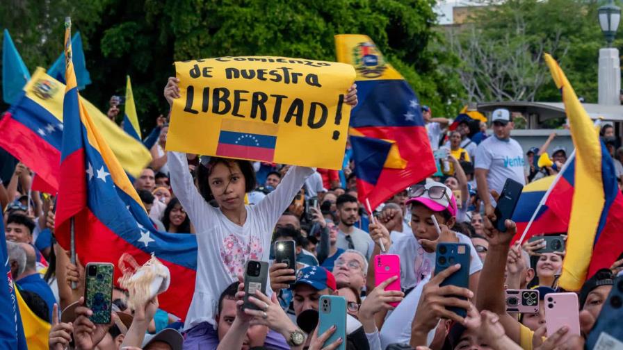 Venezuela: Las sanciones y el éxodo, grandes temas de la campaña electoral que termina