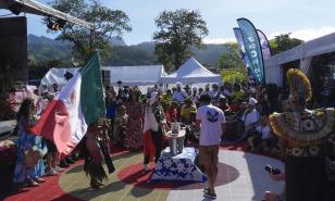 Canto, ceremonias y sombreros de paja, al inaugurarse Juegos Olímpicos, también en Tahití