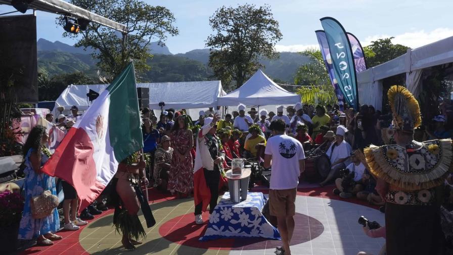 Canto, ceremonias y sombreros de paja, al inaugurarse Juegos Olímpicos, también en Tahití