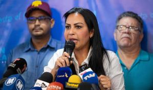 Oposición venezolana condena que se le haya impedido viajar a expresidentes para comicios