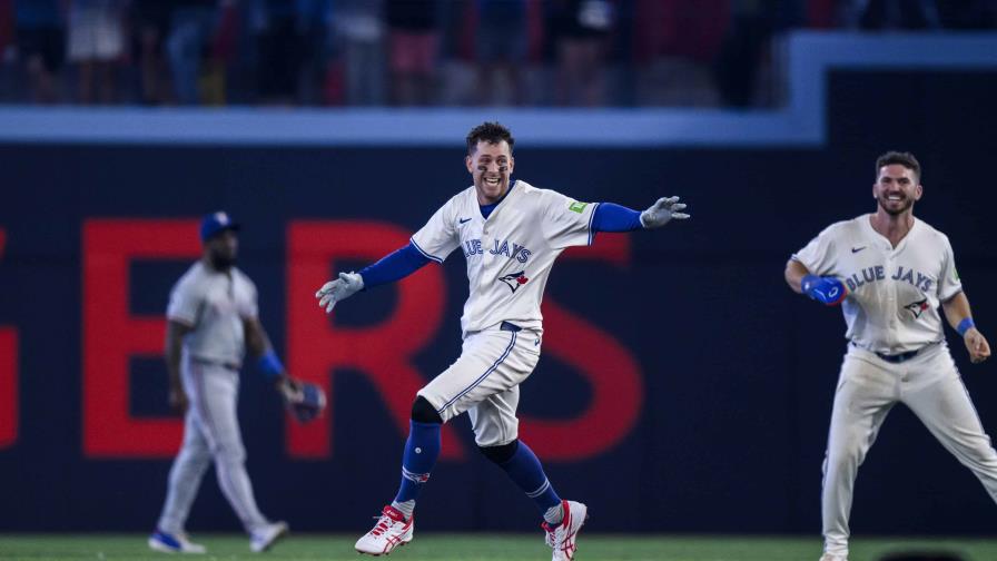 Clement batea sencillo en la 9na para dar triunfo a Azulejos sobre Rangers