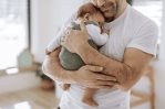 Ser padre provoca un descenso de la testosterona
