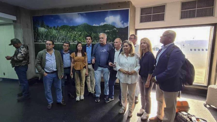 Retienen en Caracas la delegación del PP español que viajó a las elecciones