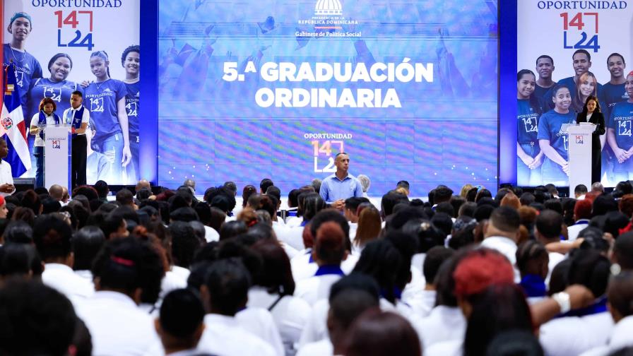 Programa Oportunidad 14-24 gradúa 4,596 jóvenes