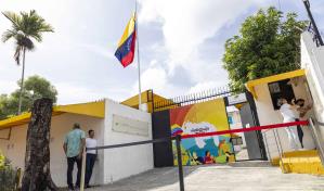 Los diplomáticos venezolanos ya salieron del país
