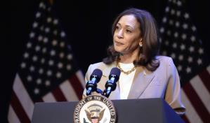 Harris realiza su 1er evento de recaudación de fondos como probable candidata presidencial demócrata