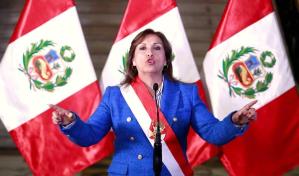 Boluarte promulga una ley que otorga el control de investigación de delitos a la Policía