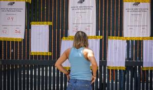 Comienzan a cerrar los centros de votación activados para las presidenciales en Venezuela