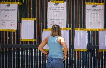 Comienzan a cerrar los centros de votación activados para las presidenciales en Venezuela