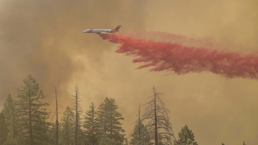 Los bomberos de California hacen progresos mientras los incendios avanzan en el oeste de EEUU Los bomberos de California hacen progresos mientras los incendios avanzan en el oeste de EEUU