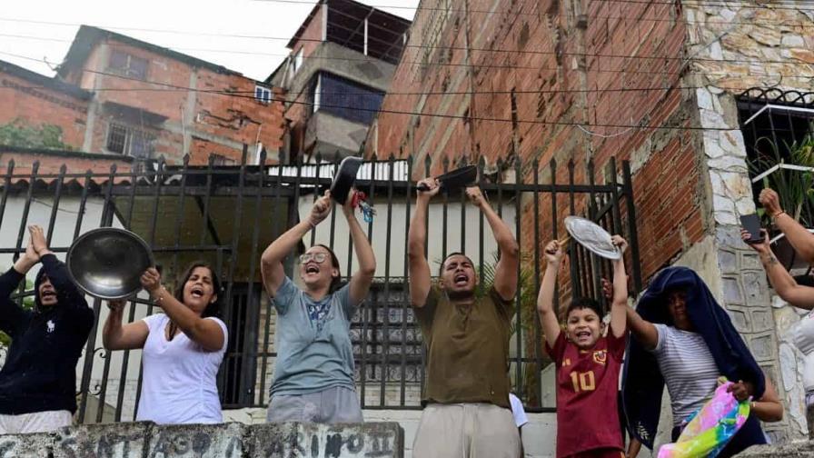 Nos robaron: decepción y cacerolas tras resultado electoral en Venezuela