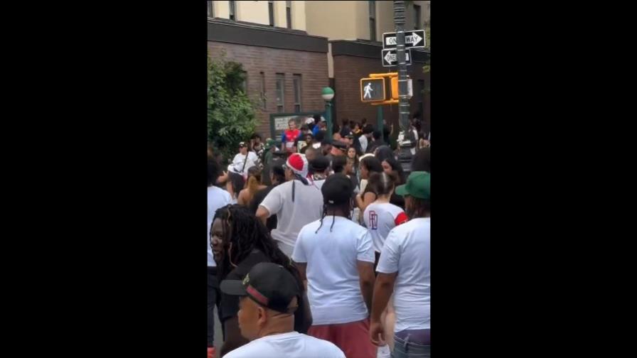 Reportan caos, detenciones y peleas tras la celebración de desfile dominicano en El Bronx