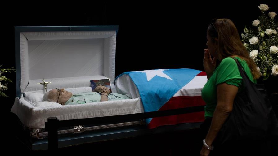 Artistas y ciudadanos de Puerto Rico le dicen adiós a el Topo, autor del himno Verde Luz