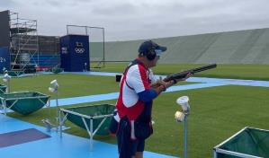 El dominicano Eduardo Lorenzo se ubica tercero en el primer día de tiro al plato de París 2024