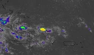 Aguaceros dispersos en algunas provincias y temperaturas calurosas