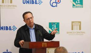 Porcentaje de adultos con un producto financiero aumentó 4 % en cuatro años, resalta Héctor Valdez