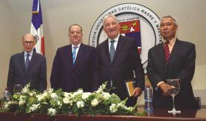 J. Julio Cross Frías pone en circulación su libro "Develando trampas"