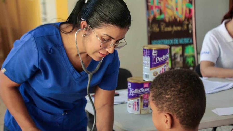 En RD: 7 de cada 100 niños presentan retraso en crecimiento y 8 de 100 sufren sobrepeso u obesidad