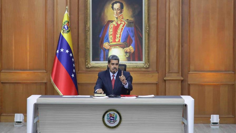 Nicolás Maduro dice que González Urrutia y Machado tienen que estar detrás de la reja