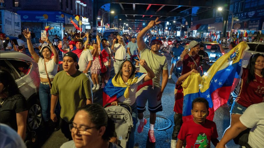 Venezolanos en Nueva York reclaman que se respete deseo del pueblo en las urnas