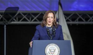 Harris tacha de división y falta de respeto los ataques de Trump a su identidad racial