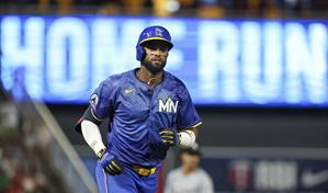 Los Rockies apuestan a la versatilidad con la firma del boricua Willi Castro