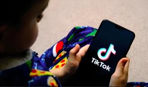 Maduro da 72 horas a TikTok para retirar retos criminales tras muerte de dos niños en Venezuela