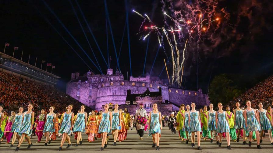 El Royal Edinburgh Military Tattoo comienza en la capital escocesa con Journeys