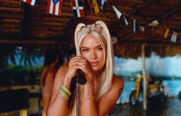 Karol G encabeza la lista de las 10 canciones más populares de la semana