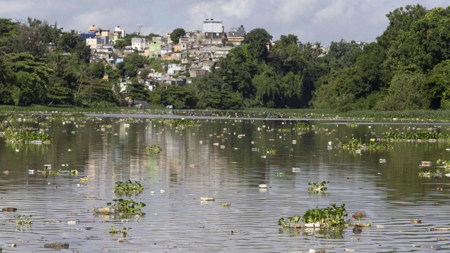 Delitos ambientales: la contaminación de los ríos Ozama e Isabela