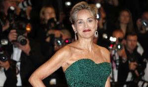 Sharon Stone recibe en Turquía el primer premio Icono Internacional de los Globos de Oro