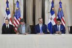 Gobierno firma acuerdo de Cielos Abiertos con Estados Unidos