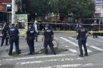 Dos sargentos de la policía de NY heridos en un forcejeo con un sospechoso de robo a mano armada Dos sargentos de la policía de NY heridos en un forcejeo con un sospechoso de robo a mano armada