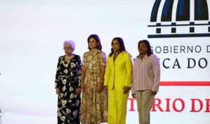 El Ministerio de la Mujer celebra su 25 aniversario en un acto multitudinario